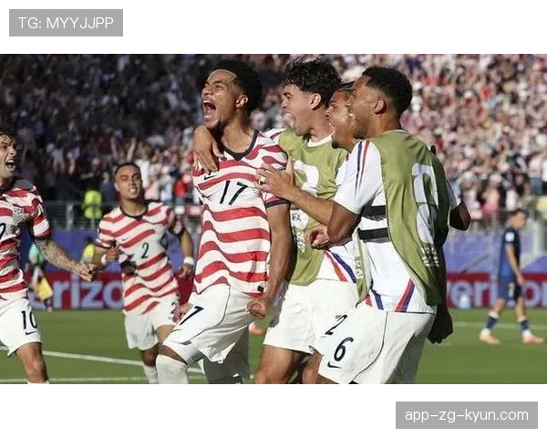美国世界杯小组赛回顾：东道主进入淘汰赛阶段